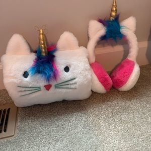 Hand cuff and ear muffs for kids or teens
